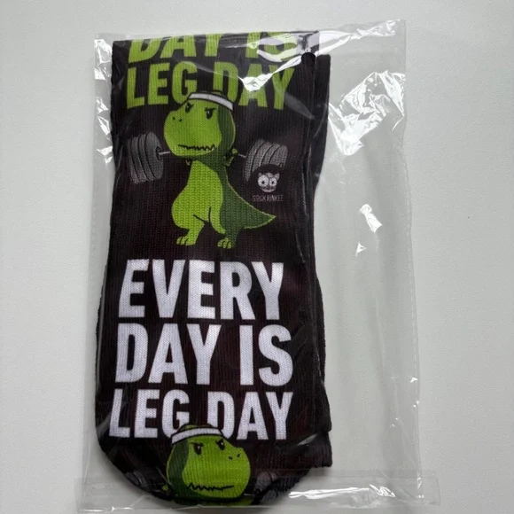 "Every Day Is Leg Day" Unisex Socks - NEW in Bag. - Picture 6 of 6